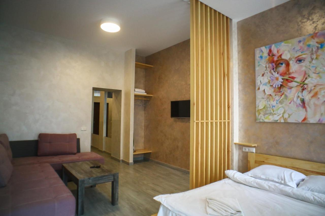Leogrand Apartment On Drohobycha 4 Lwów Zewnętrze zdjęcie