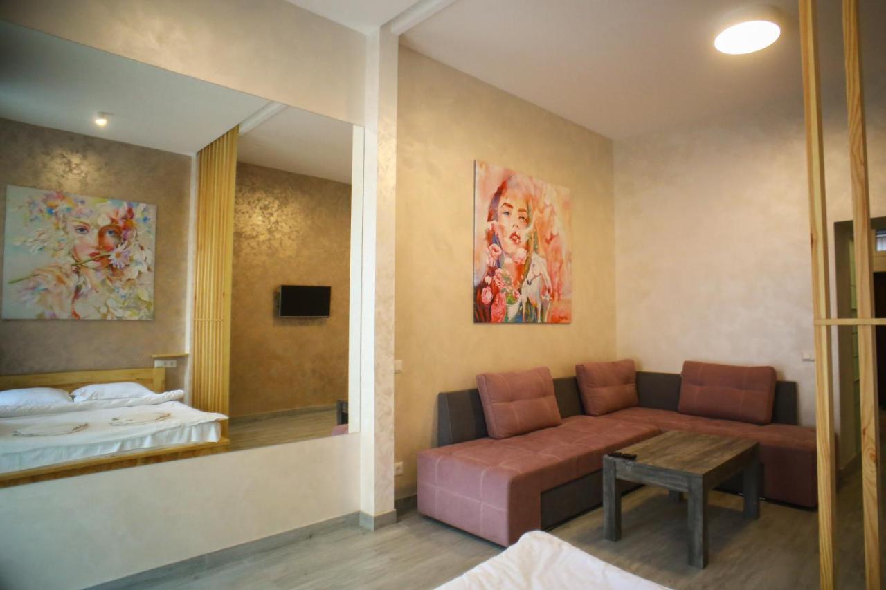 Leogrand Apartment On Drohobycha 4 Lwów Zewnętrze zdjęcie
